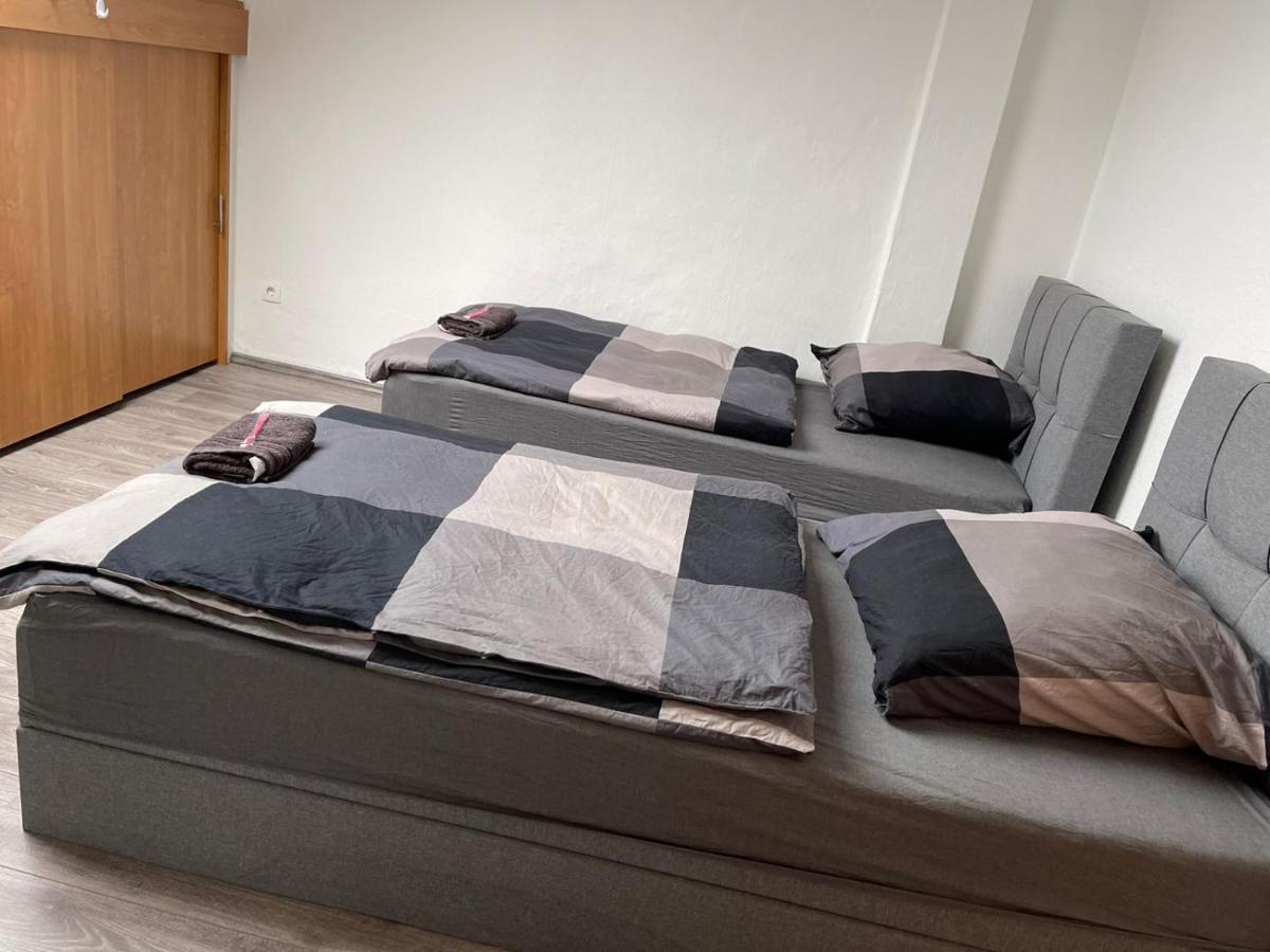 Apartment Bis Zu 8 Einzelbetten Stellplatz Wifi Essen Zewnętrze zdjęcie