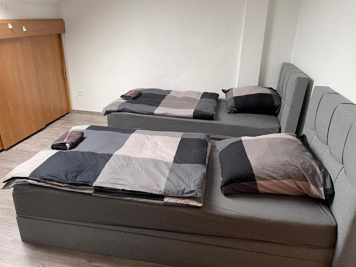 Apartment Bis Zu 8 Einzelbetten Stellplatz Wifi Essen Zewnętrze zdjęcie